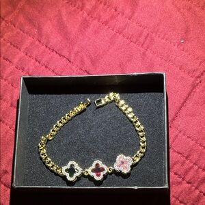 Elegant Gold and Multicolor Flower Bracelet